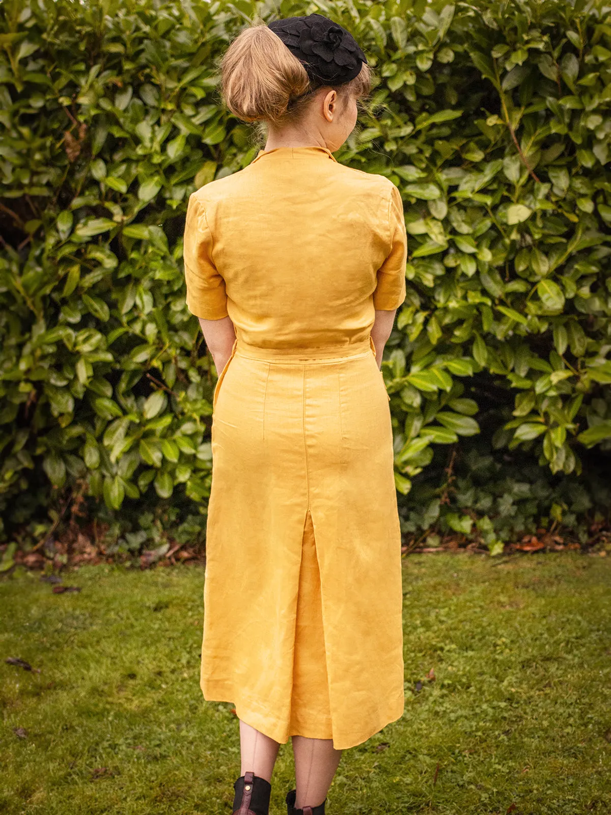 1940s Vintage Spirit Linen Dress in Honey Yellow