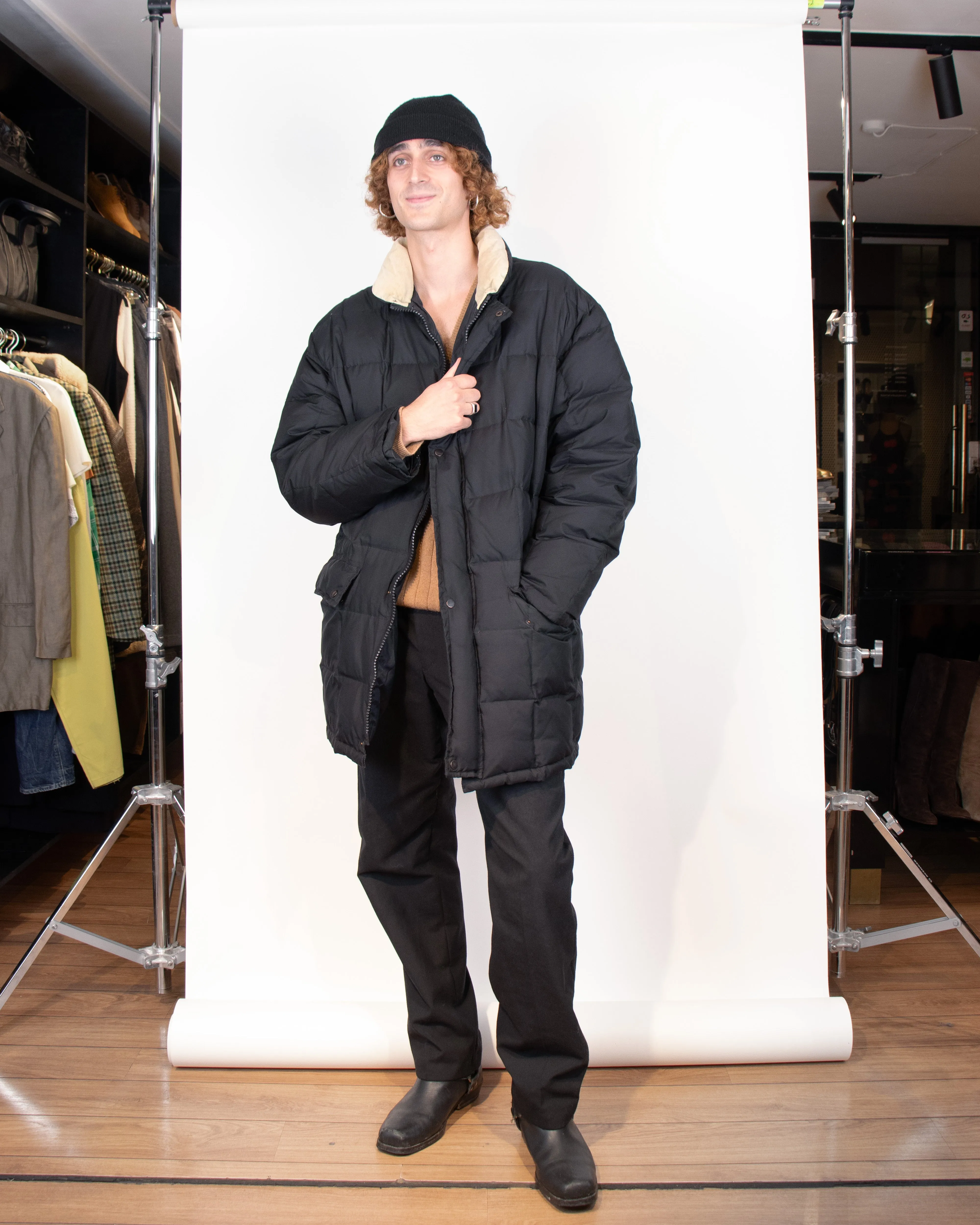 2000s Aquascutum Black Puffer Coat with Corduroy Collar XL