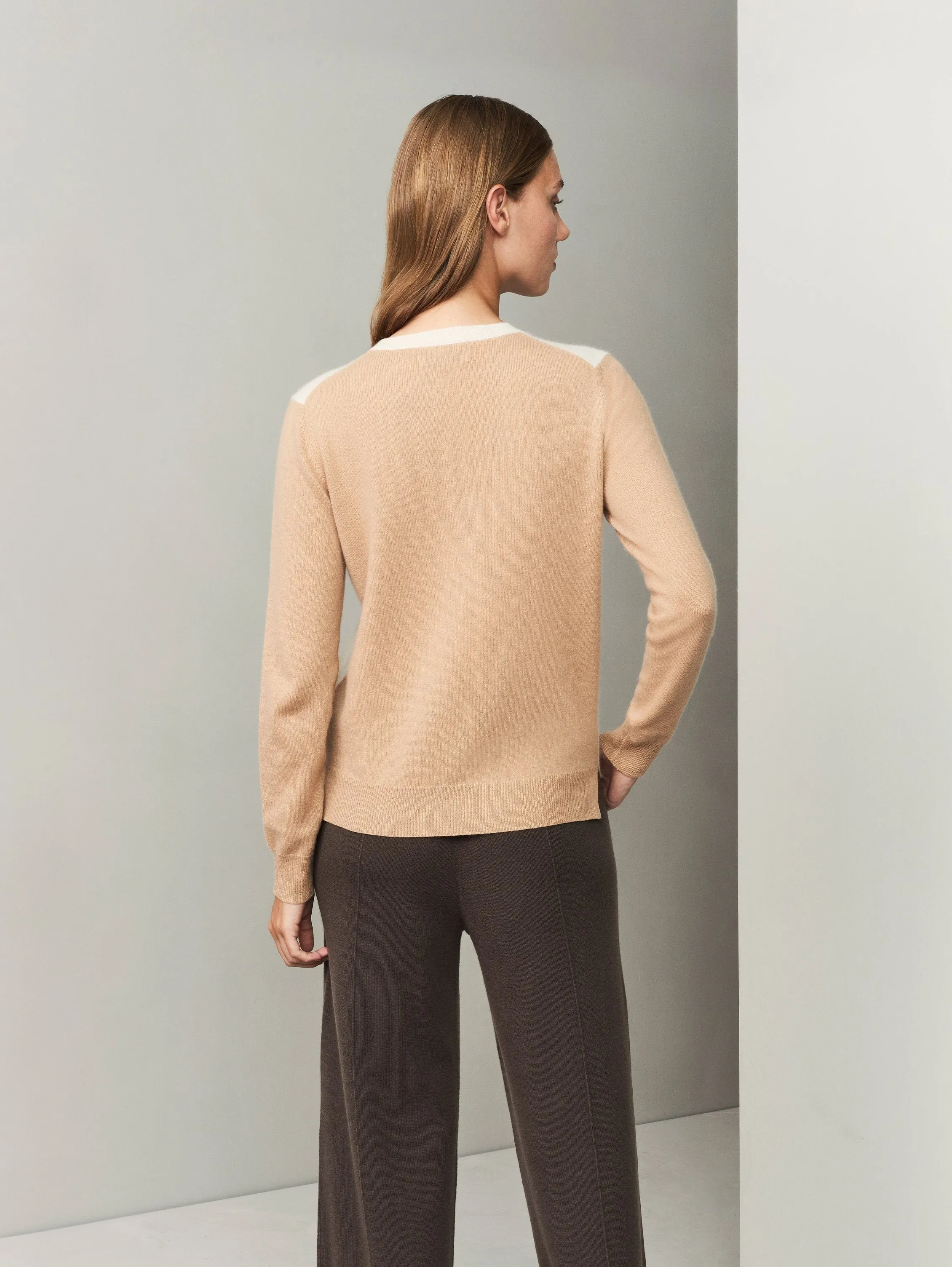 Balance Blocks Cashmere Sweater - Winter White x Camel