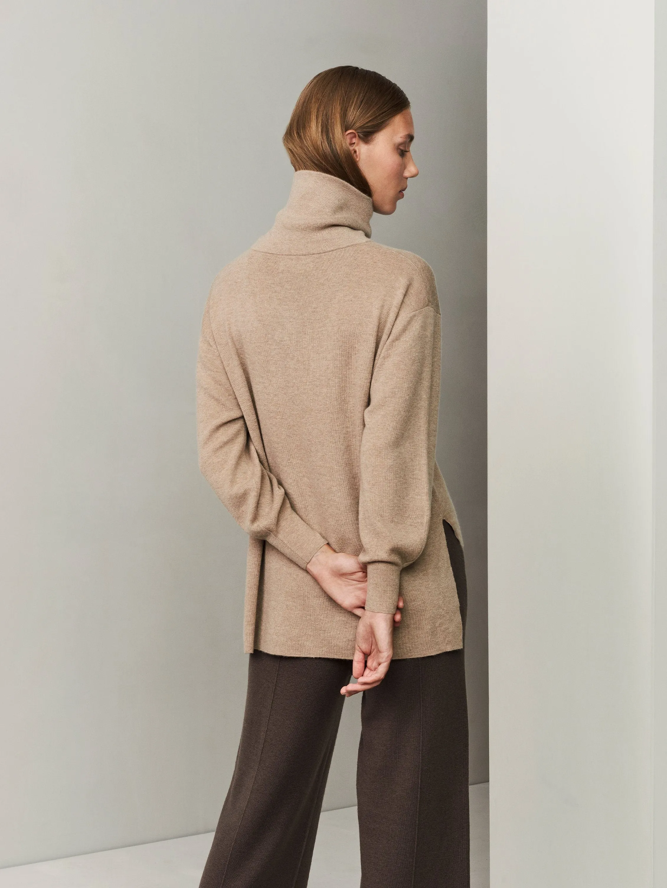 [ECO Cashmere] In the Form Eco-Cashmere Turtleneck Sweater - Light Taupe