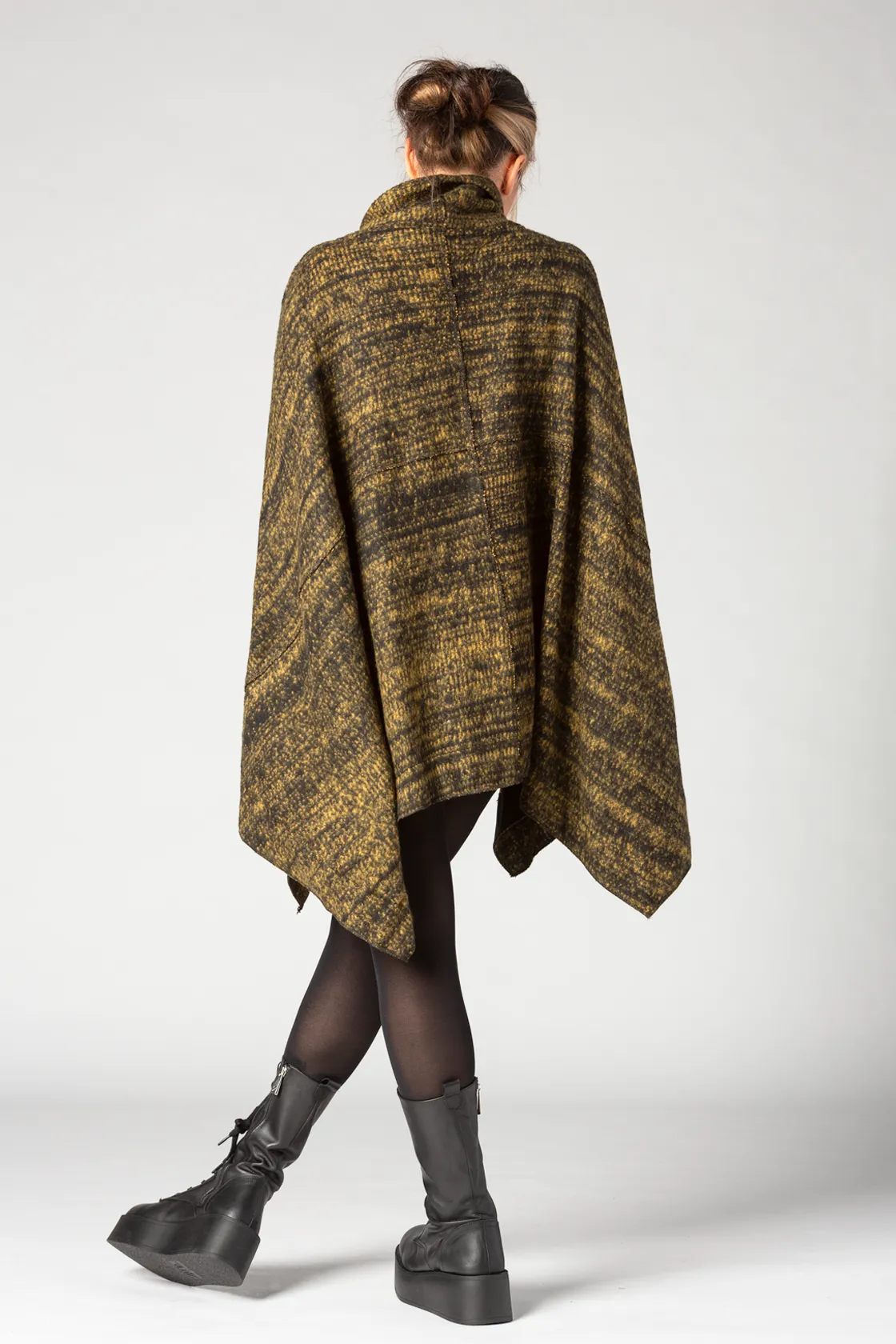 GERSHON Poncho in Mustard