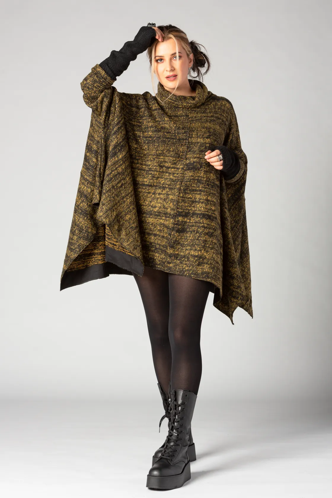 GERSHON Poncho in Mustard