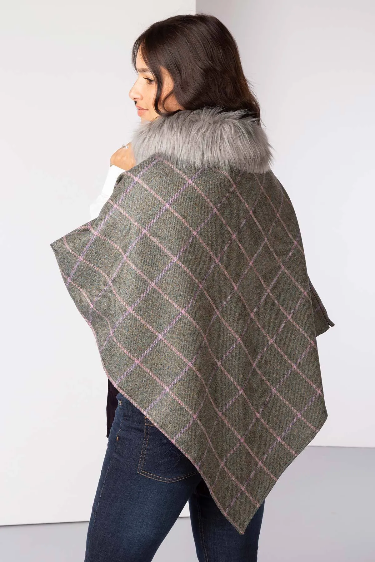 Ladies 100% Wool Tweed Poncho