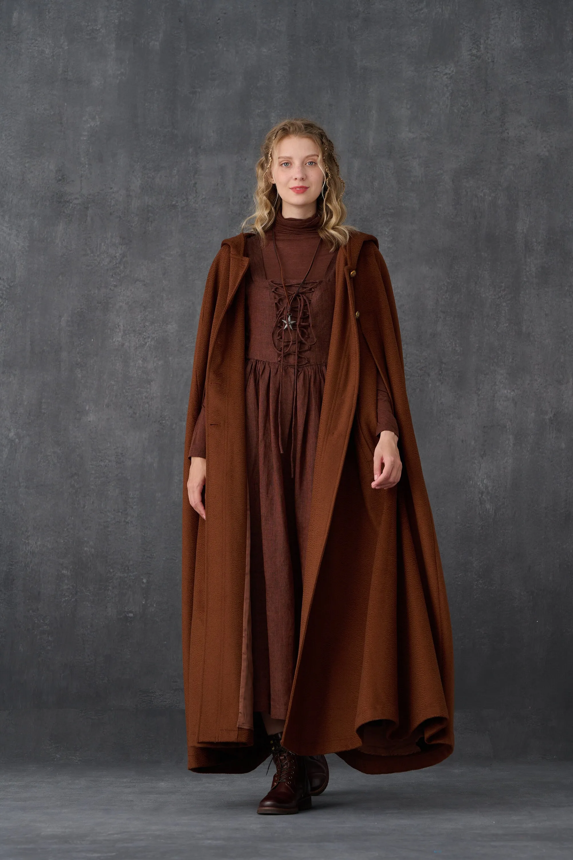 Parini 33 | Maxi Hooded wool cloak coat