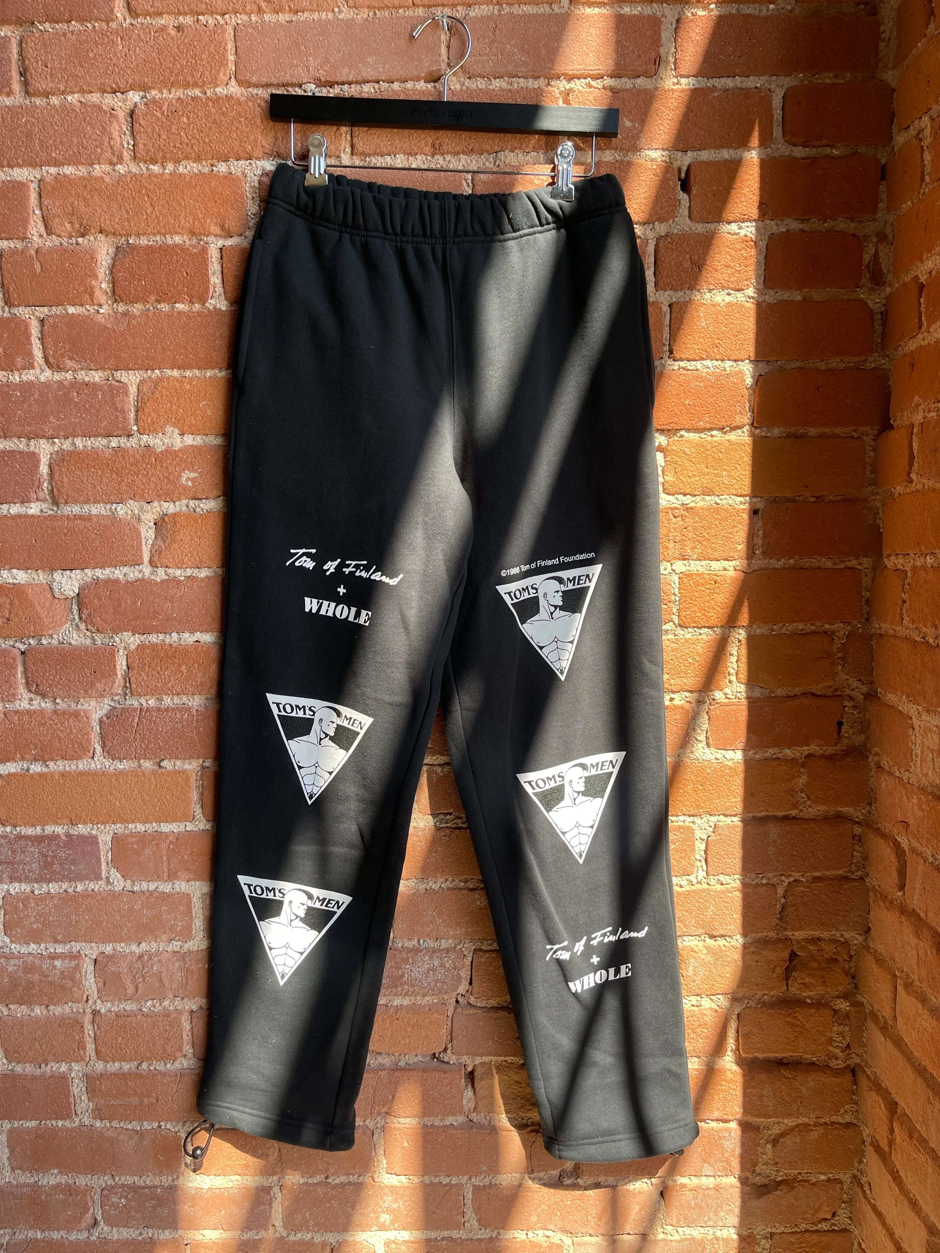 TOM OF FINLAND x WHOLE PUNK LOGO SWEATPANTS BLACK